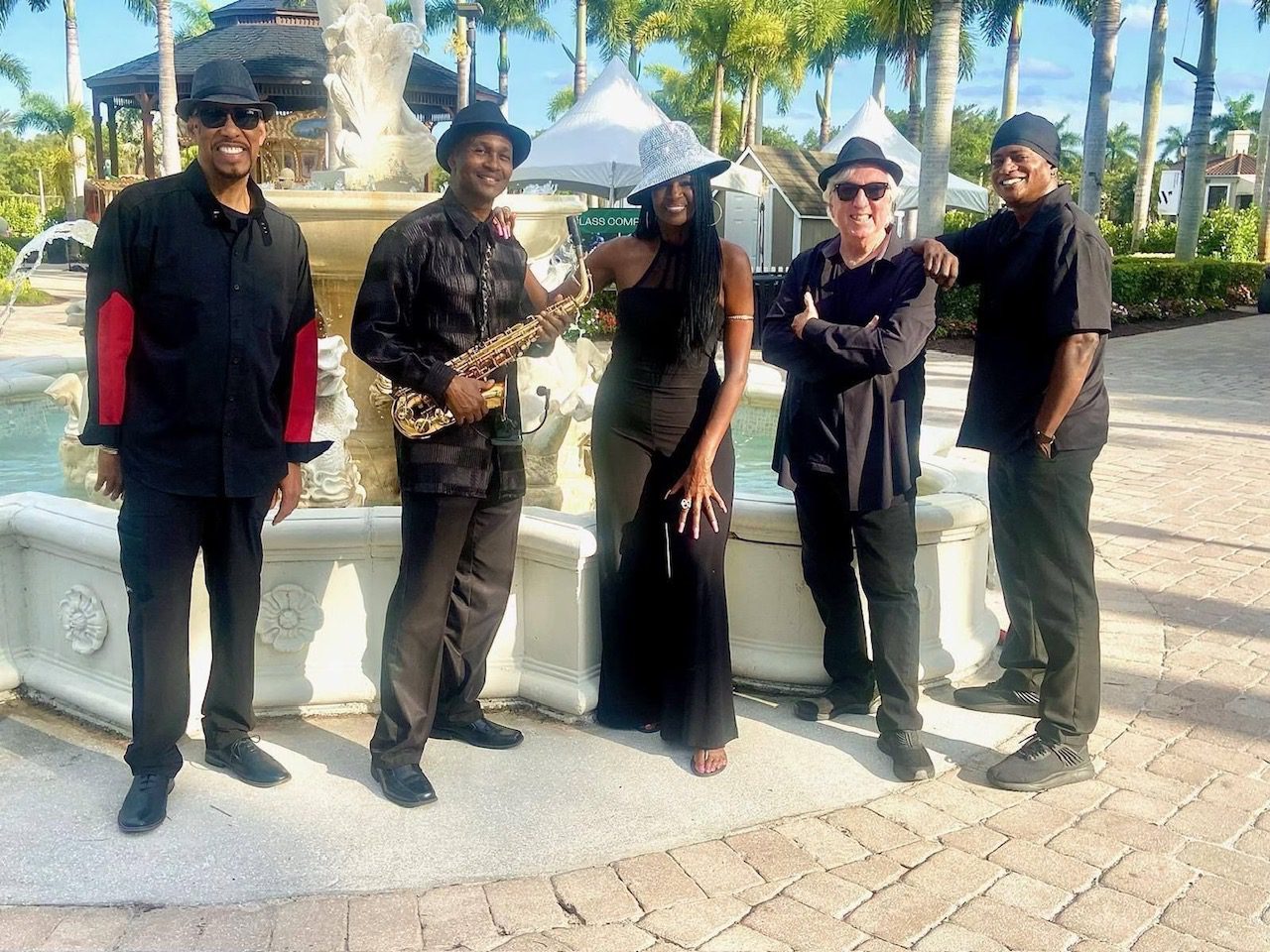 DEE DEE WILDE BAND
